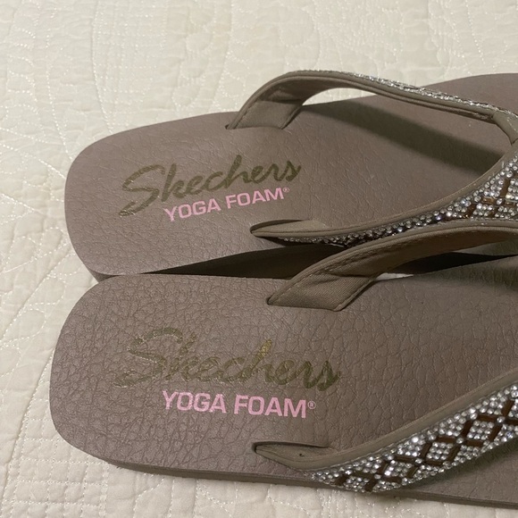 Skechers Women's Brown Sandals with Rhinestone Accents - Picture 6 of 6